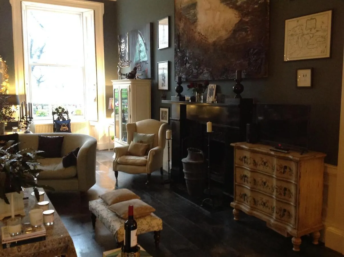 A Room In The City - West Édimbourg Maison d'hôtes